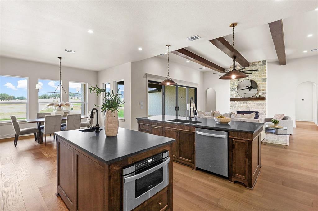 4000 Estancia Court Property Photo 19