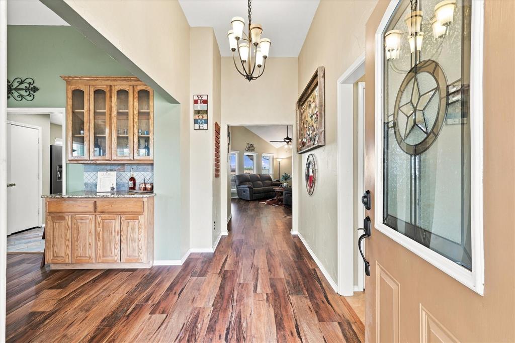 11555 Plainview Road Property Photo 5