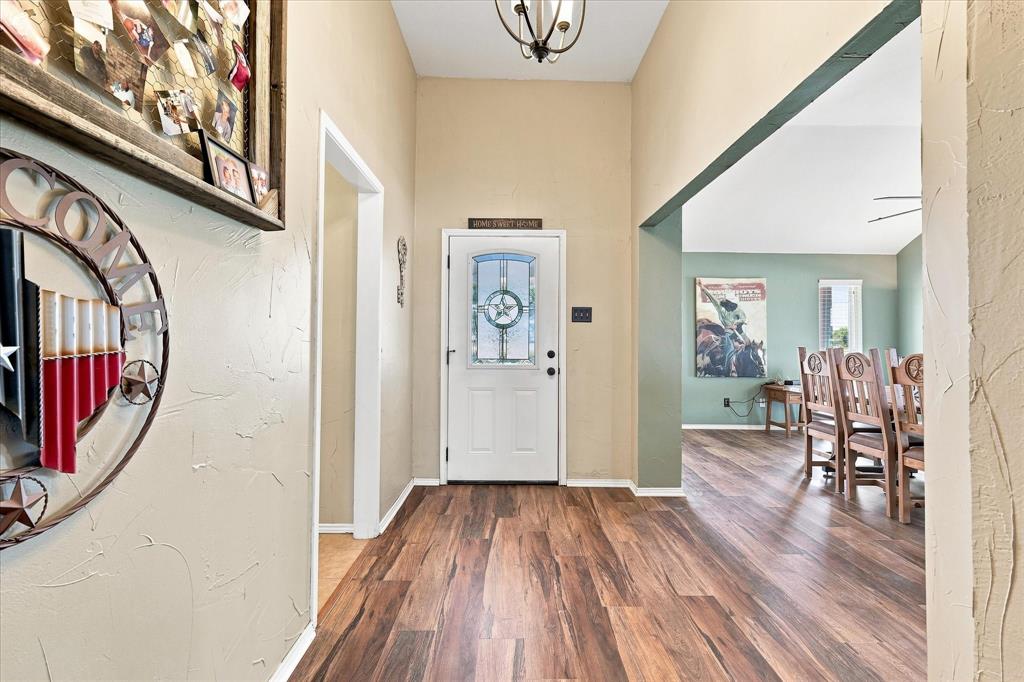 11555 Plainview Road Property Photo 6