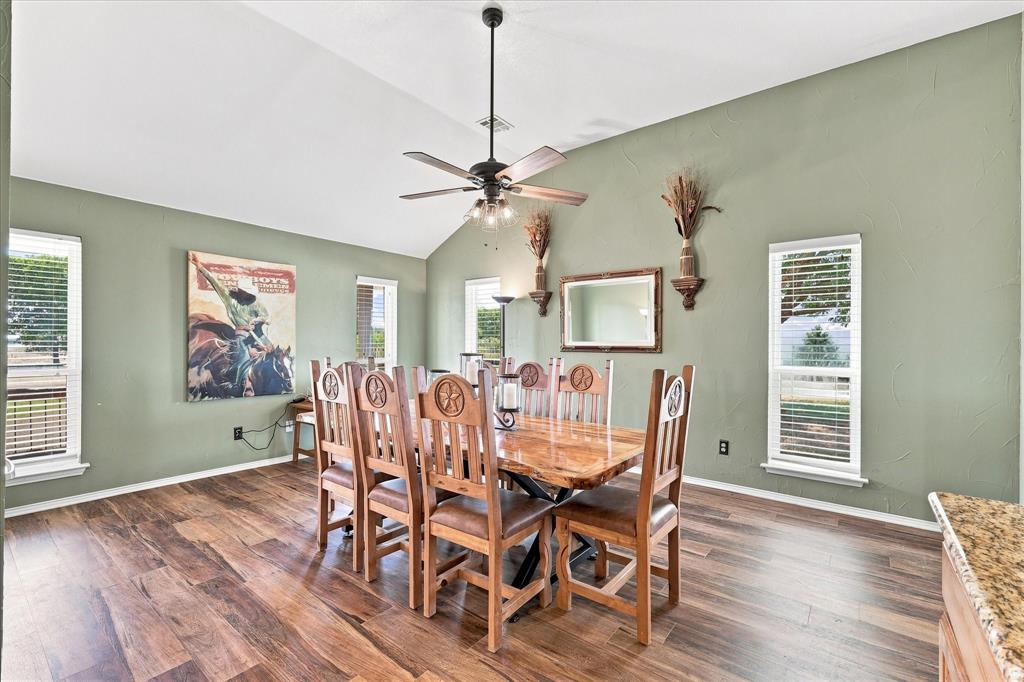 11555 Plainview Road Property Photo 7