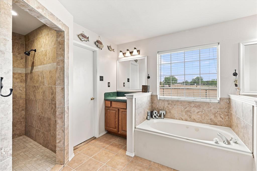 11555 Plainview Road Property Photo 21
