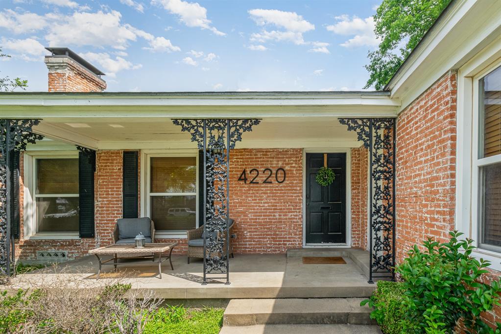 4220 Lovers Lane Property Photo 7