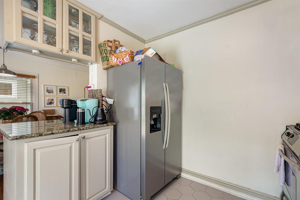 4220 Lovers Lane Property Photo 17