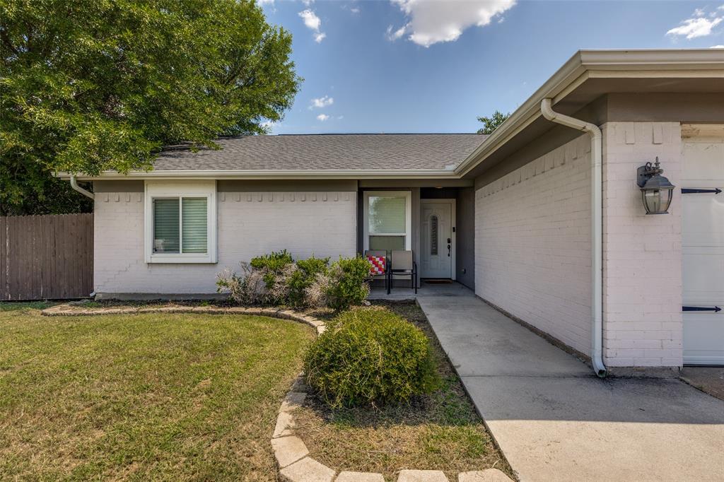 625 Park Center Boulevard Property Photo 4