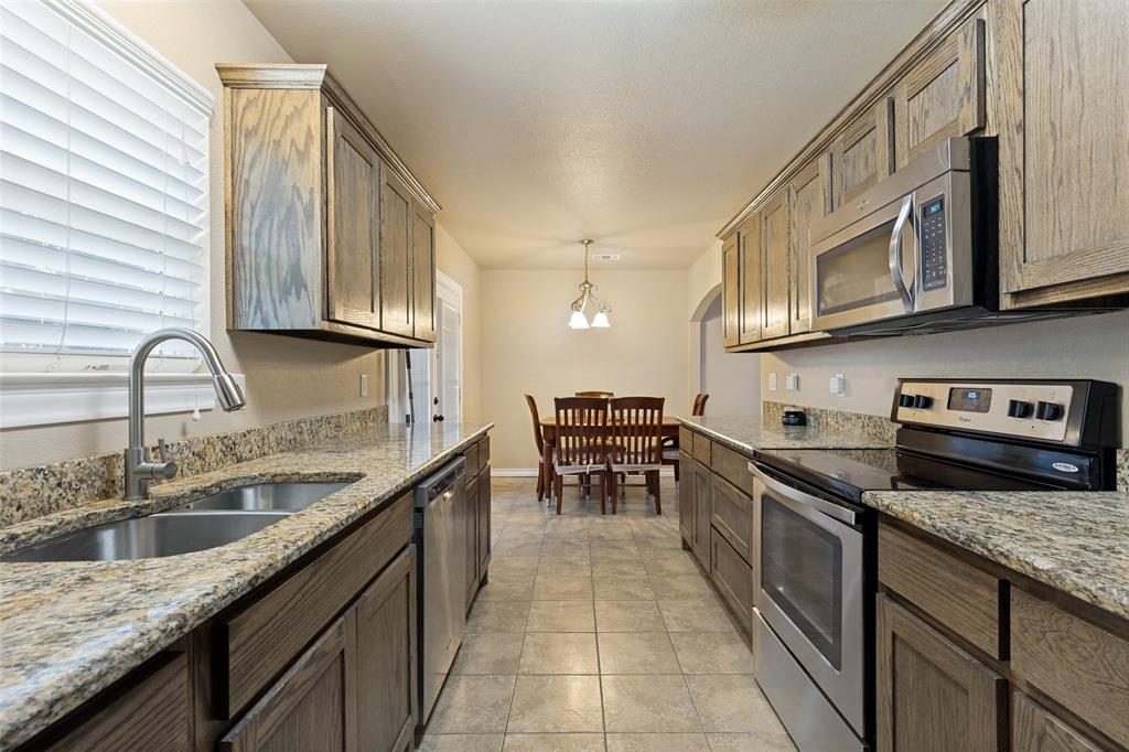 625 Park Center Boulevard Property Photo 12