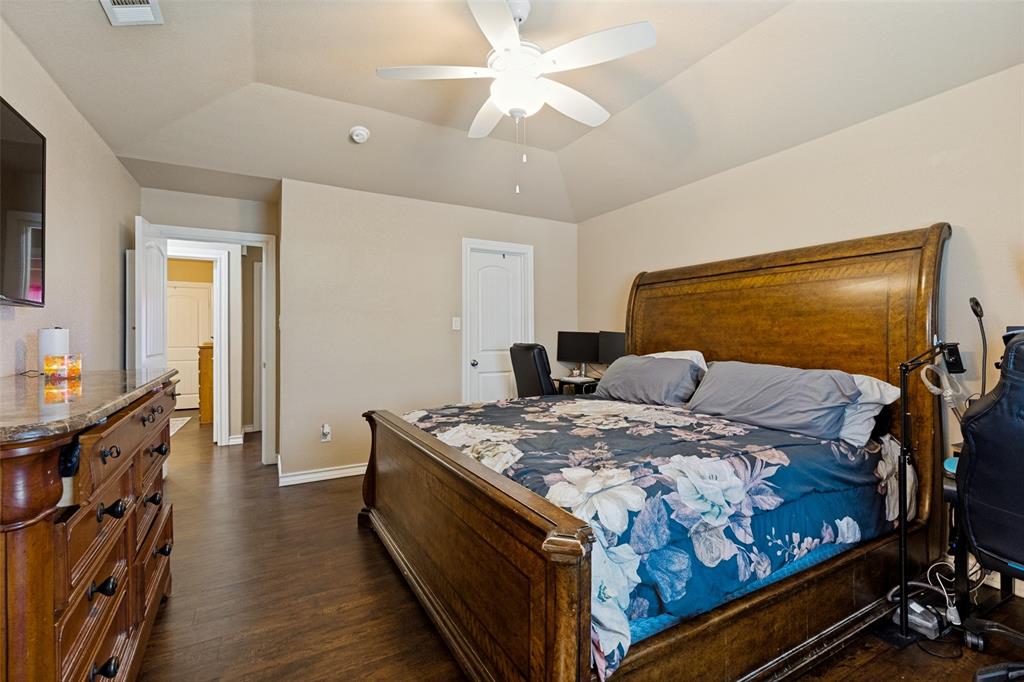 625 Park Center Boulevard Property Photo 21