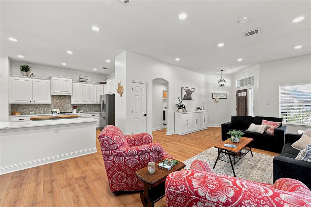 1341 Cedar Lake Drive Property Photo 8