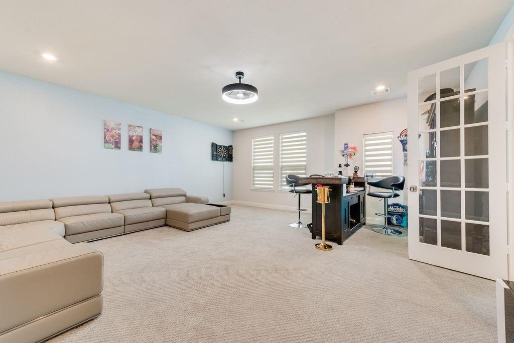 1007 Devonshire Drive Property Photo 15