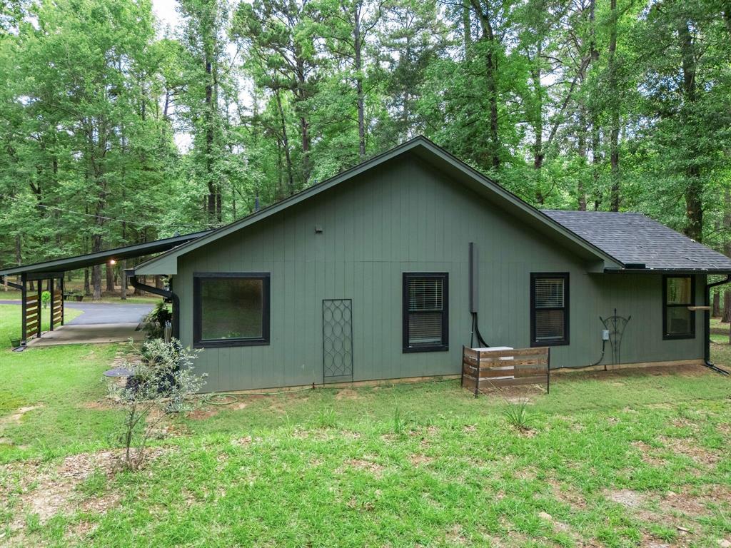 237 County Road 1525 Property Photo 38