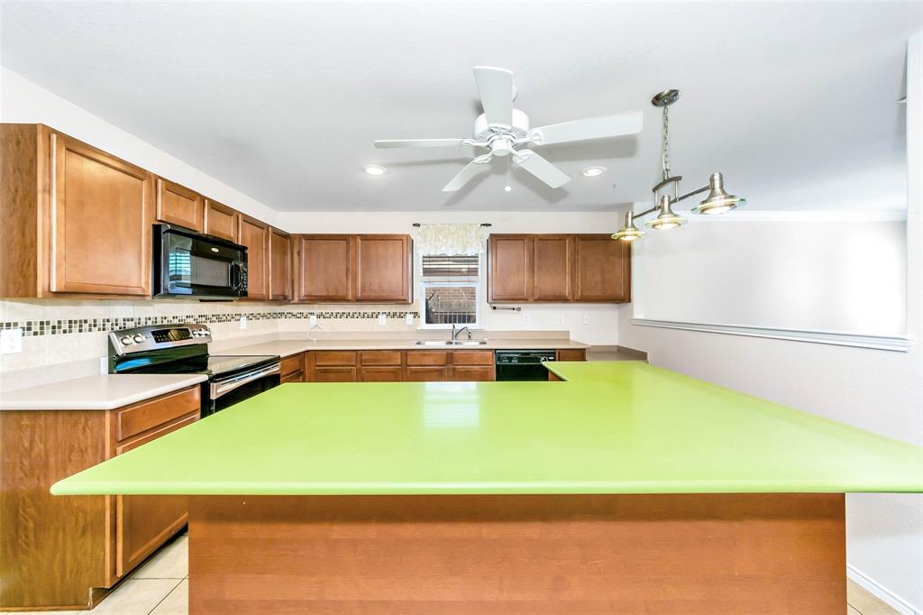 12644 Harvest Grove Drive Property Photo 12