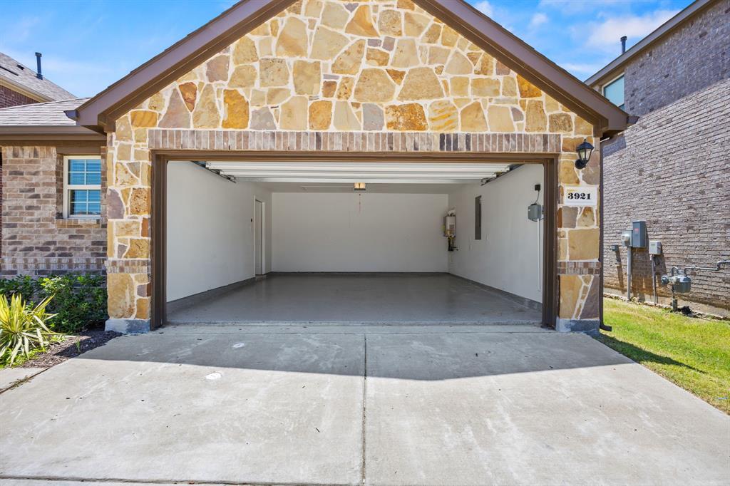 3921 Oak Creek Circle Property Photo 28