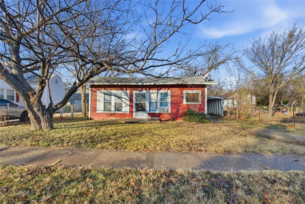309 S Ostrom Avenue Property Photo 2