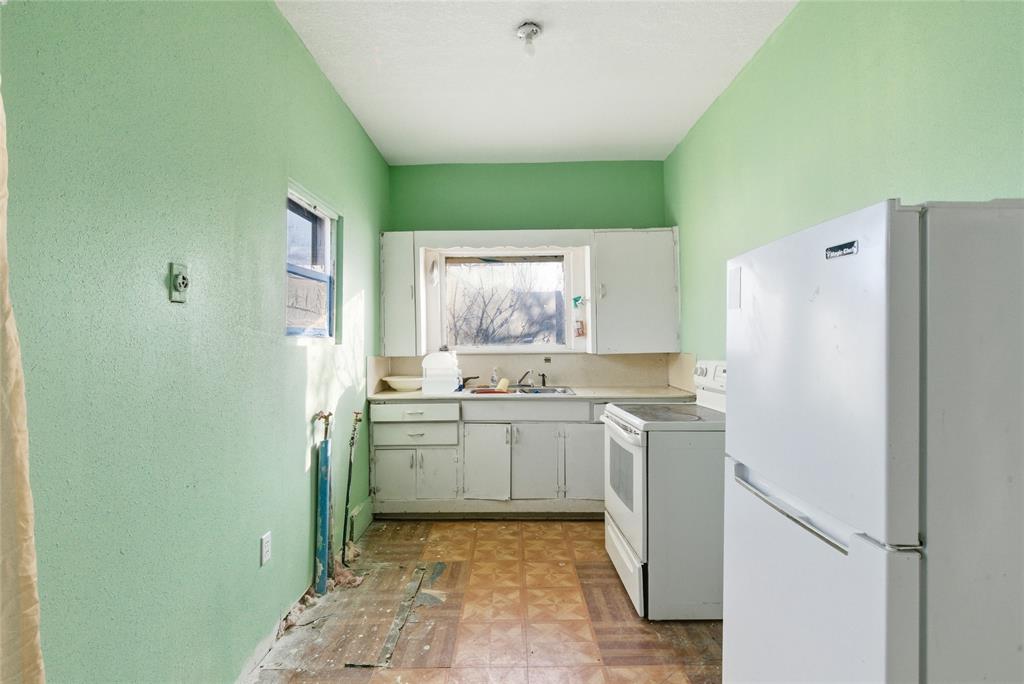 309 S Ostrom Avenue Property Photo 19
