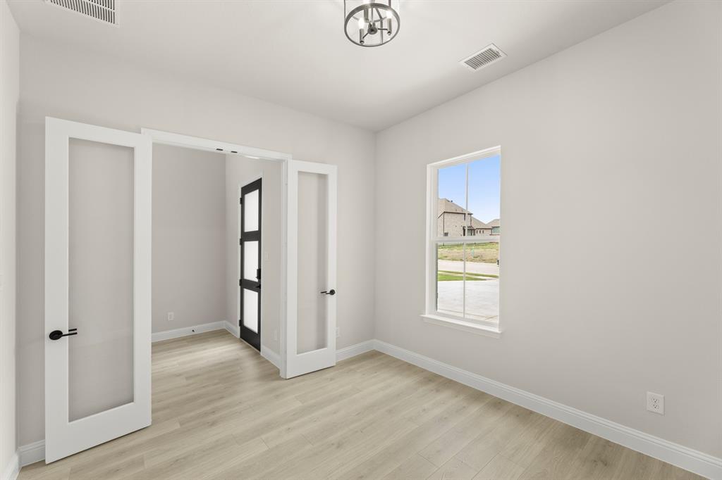 2223 Wickersham Road Property Photo 7