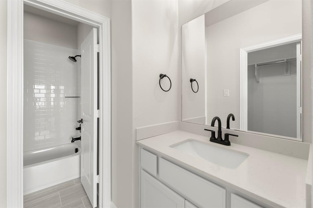 2223 Wickersham Road Property Photo 20
