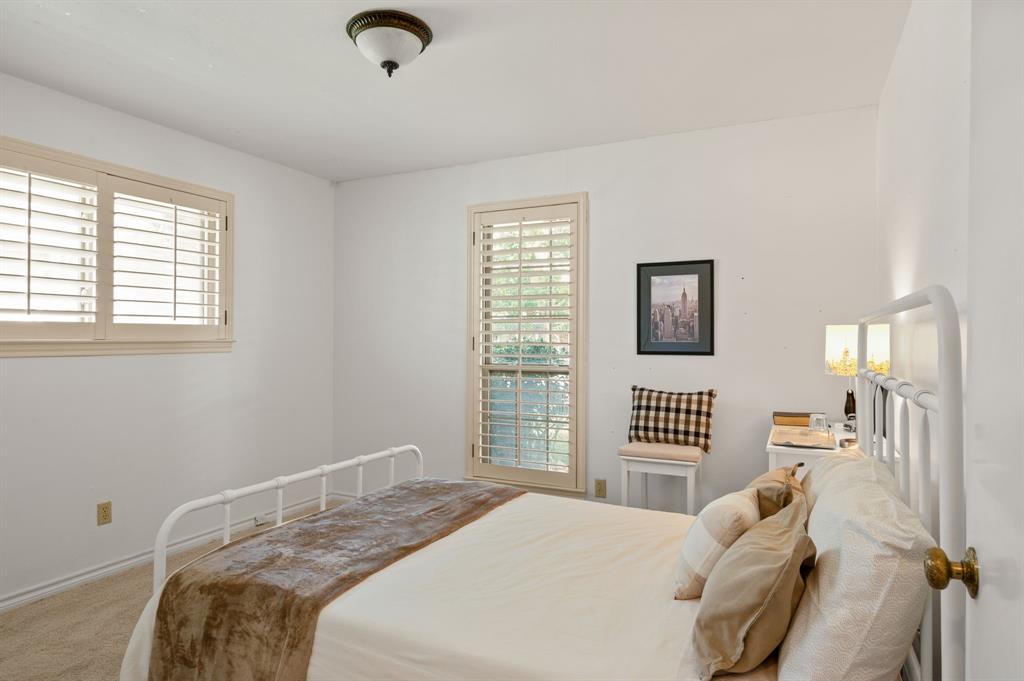 621 Harvest Glen Drive Property Photo 11