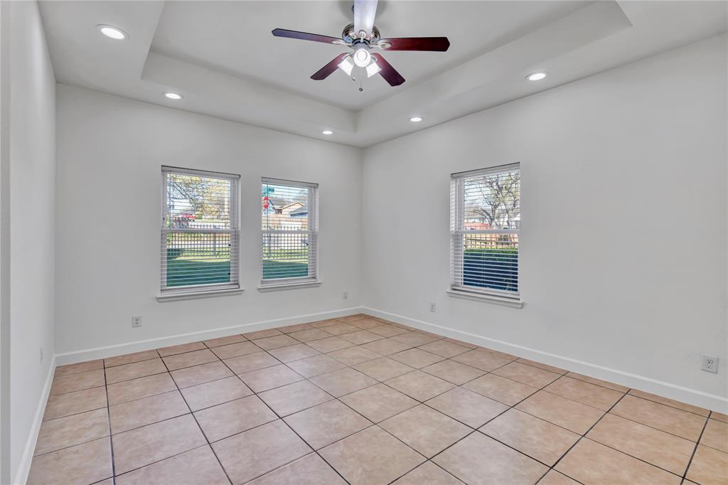 3022 Loving Avenue Property Photo 15