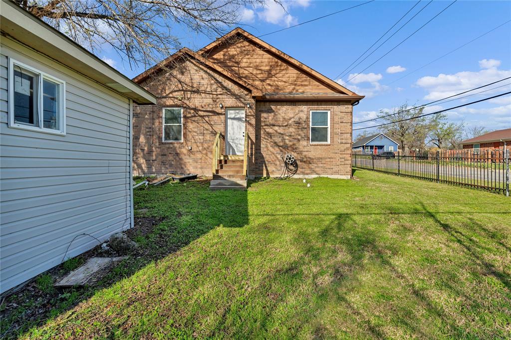 3022 Loving Avenue Property Photo 29