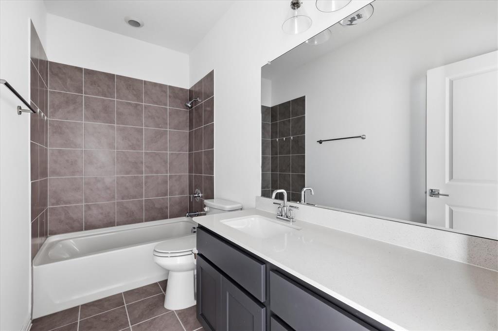 7572 Laburnam Road Property Photo 17