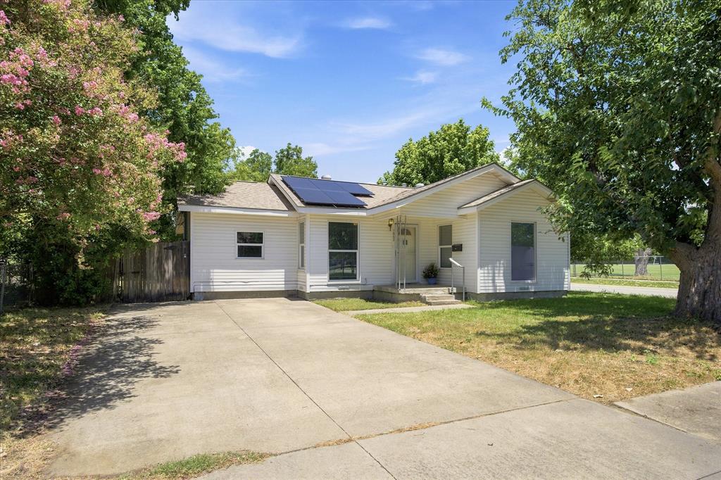 1662 Birch Street Property Photo 1