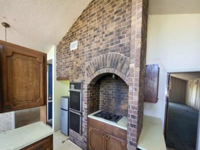 306 Wade Street Property Photo 4