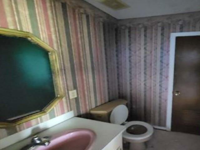 306 Wade Street Property Photo 9
