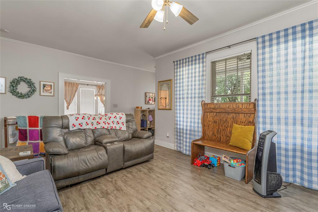 639 Ratcliff Property Photo 17