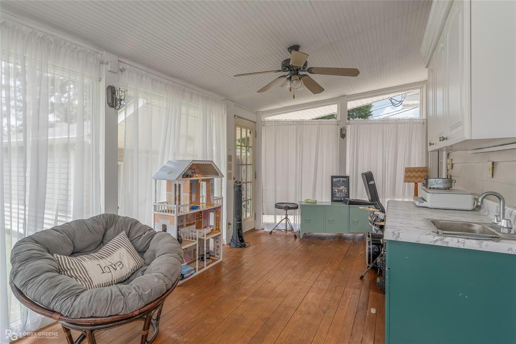 639 Ratcliff Property Photo 28