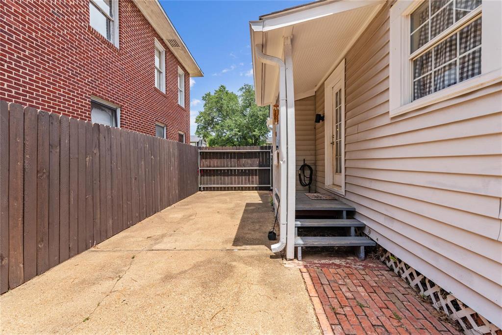 639 Ratcliff Property Photo 30