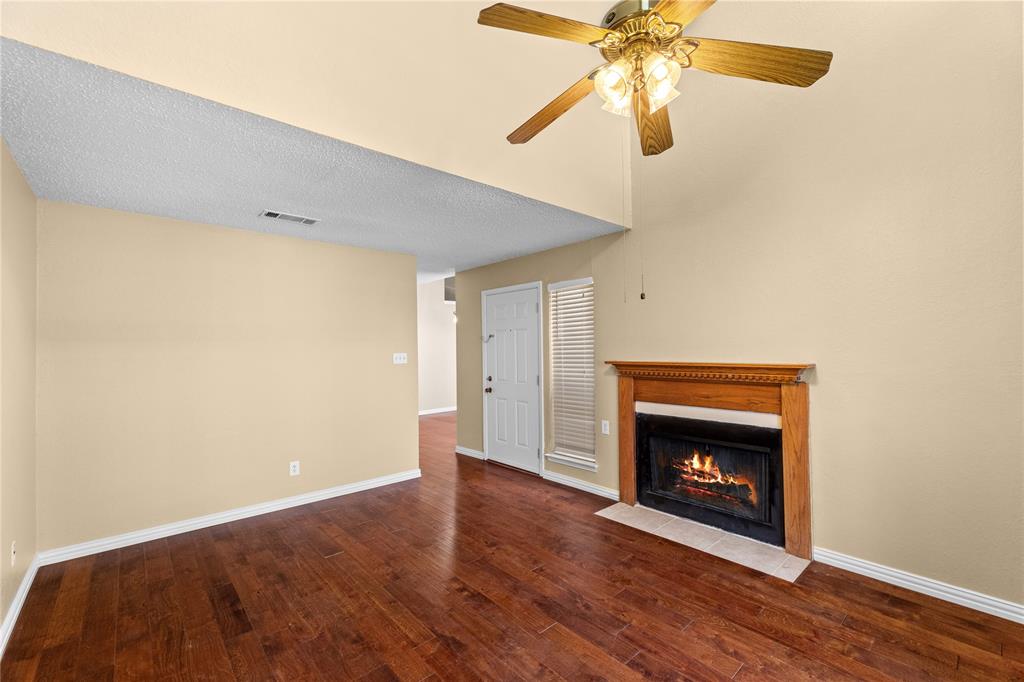 9623 Walnut Street 8102 Property Photo 5