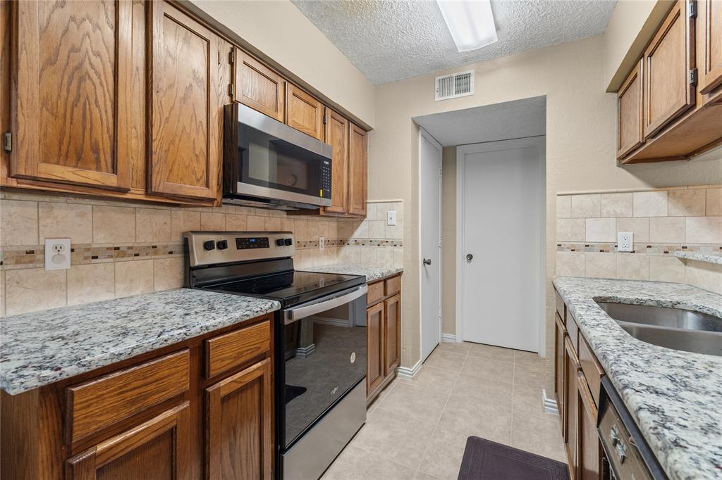 9623 Walnut Street 8102 Property Photo 9