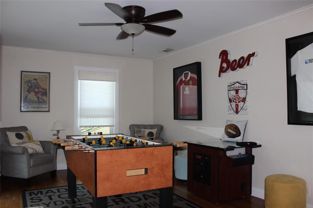 420 E Franklin Street Property Photo 2