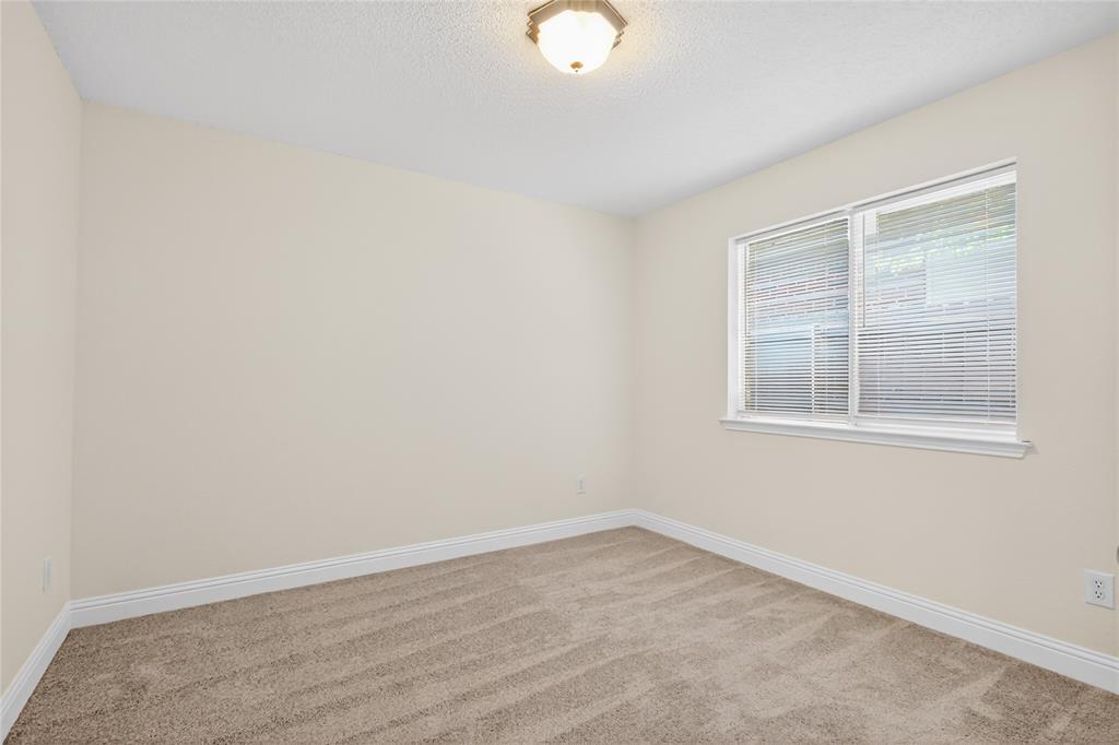 4817 Barnhill Lane Property Photo 29