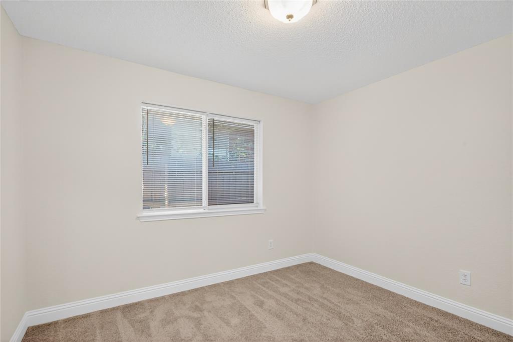 4817 Barnhill Lane Property Photo 32