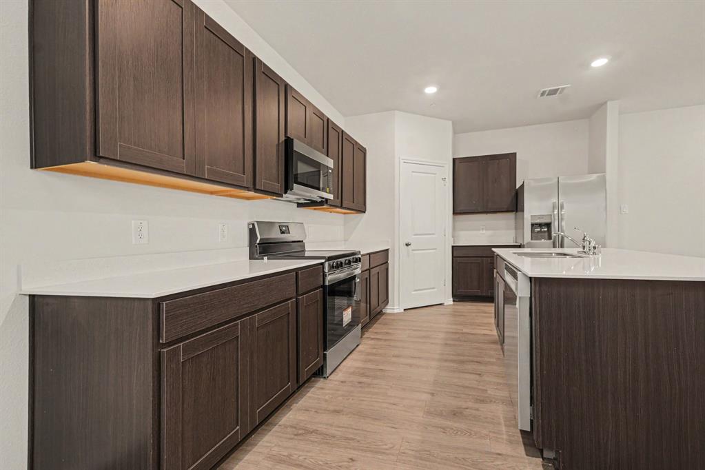 125 Arbor Drive Property Photo 11