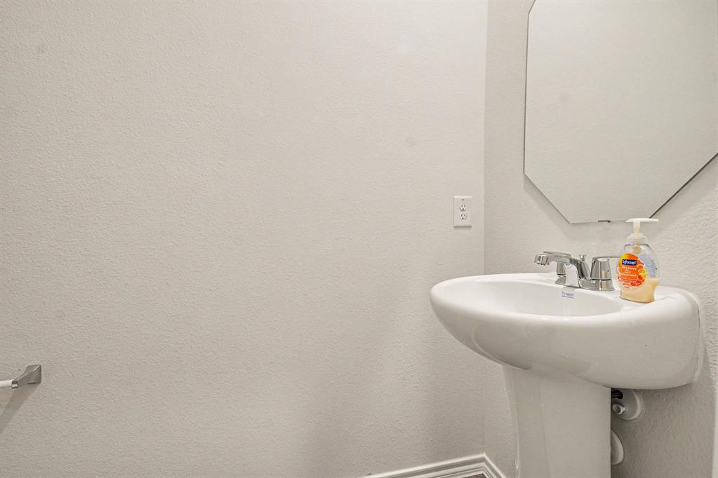 125 Arbor Drive Property Photo 12