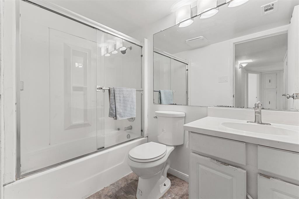 7233 Bayberry Lane Property Photo 18