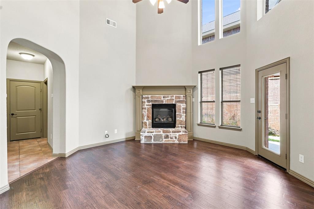 6918 Nava Property Photo 7