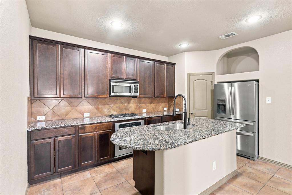 6918 Nava Property Photo 10