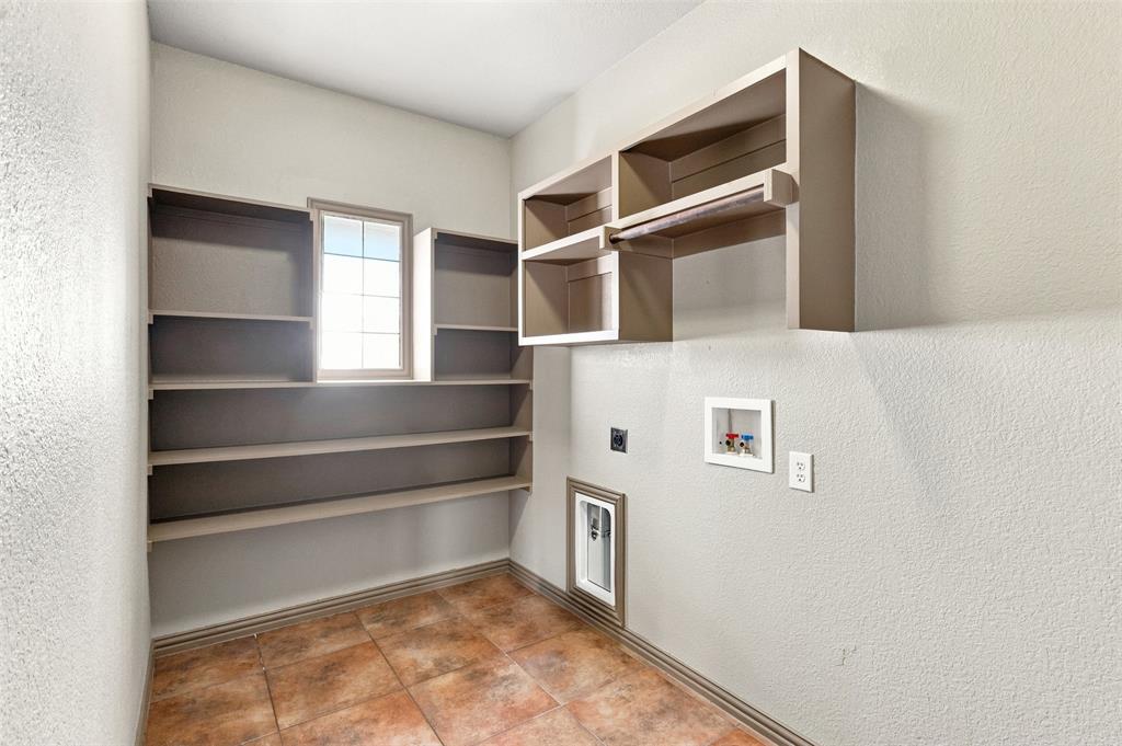6918 Nava Property Photo 13