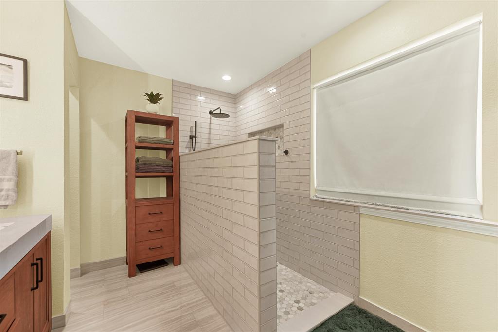 3909 Bermuda Drive Property Photo 7
