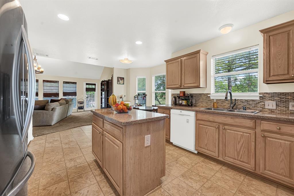 3909 Bermuda Drive Property Photo 11