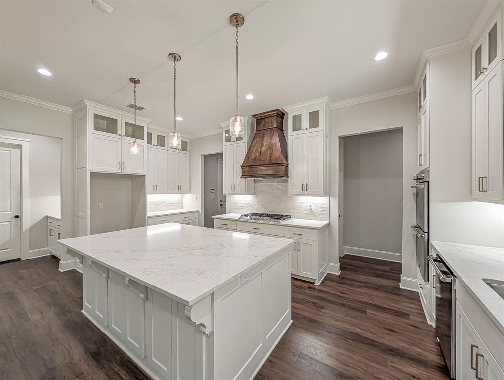 15337 Lakeside Drive Property Photo 10