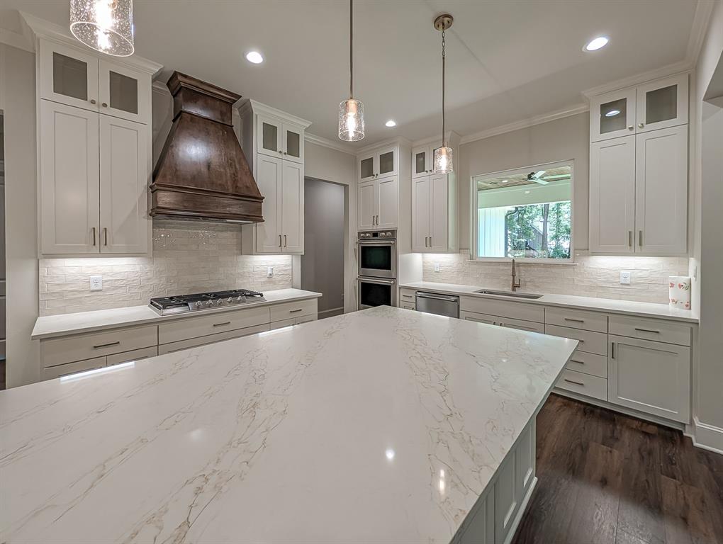 15337 Lakeside Drive Property Photo 13