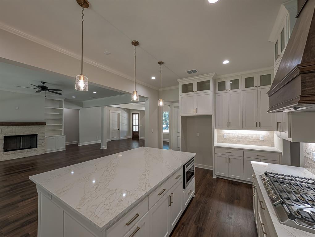 15337 Lakeside Drive Property Photo 15