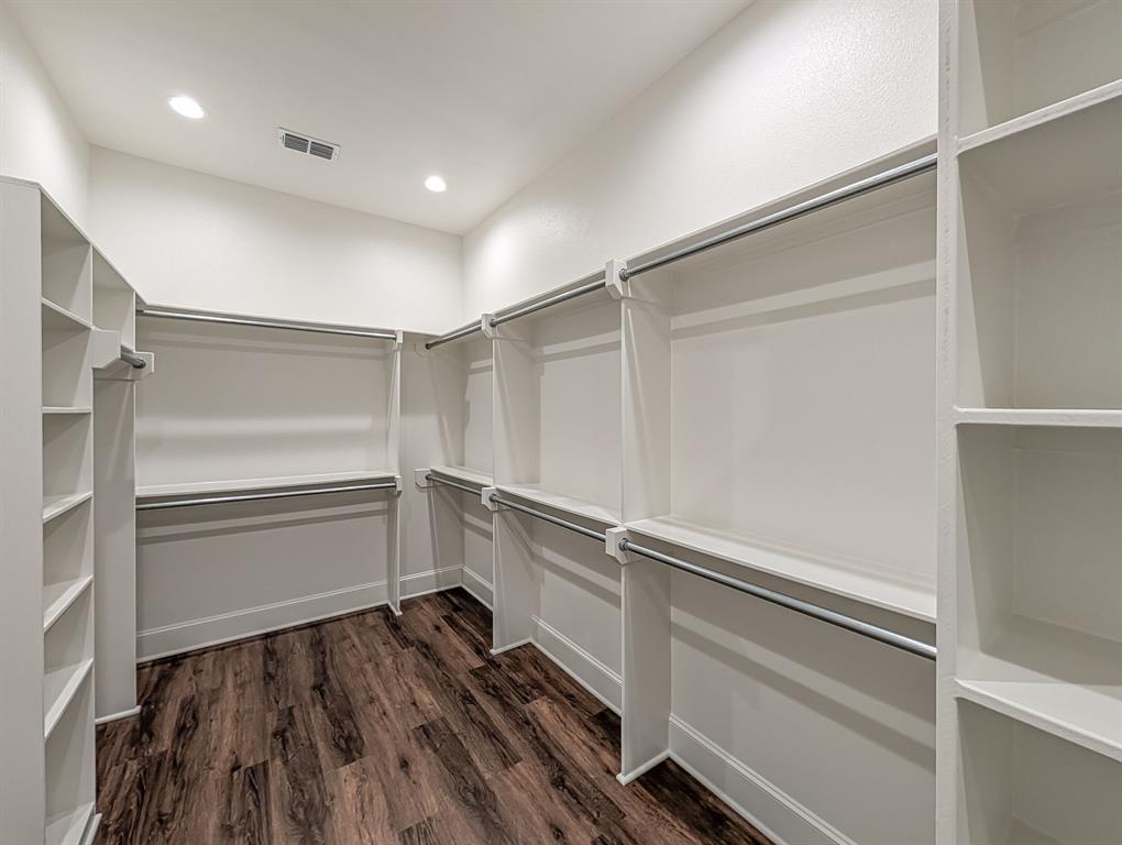 15337 Lakeside Drive Property Photo 23