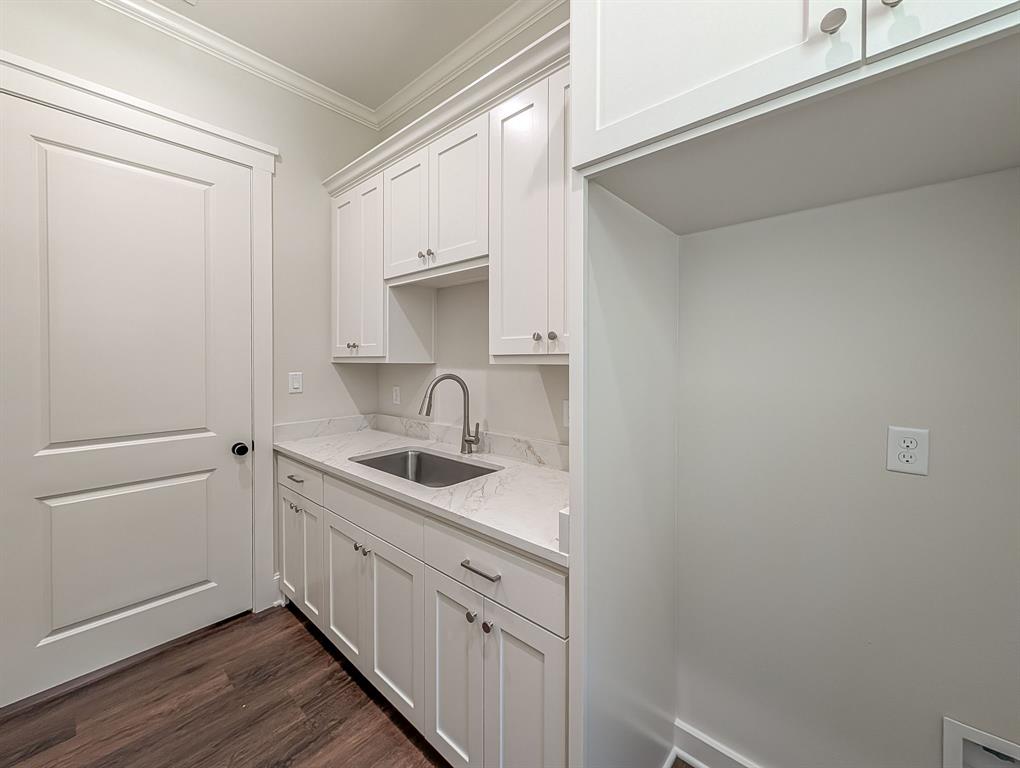 15337 Lakeside Drive Property Photo 35
