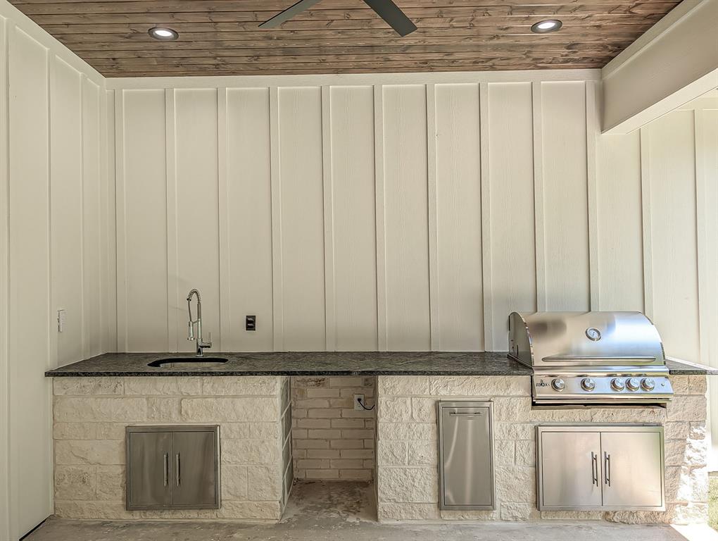 15337 Lakeside Drive Property Photo 39