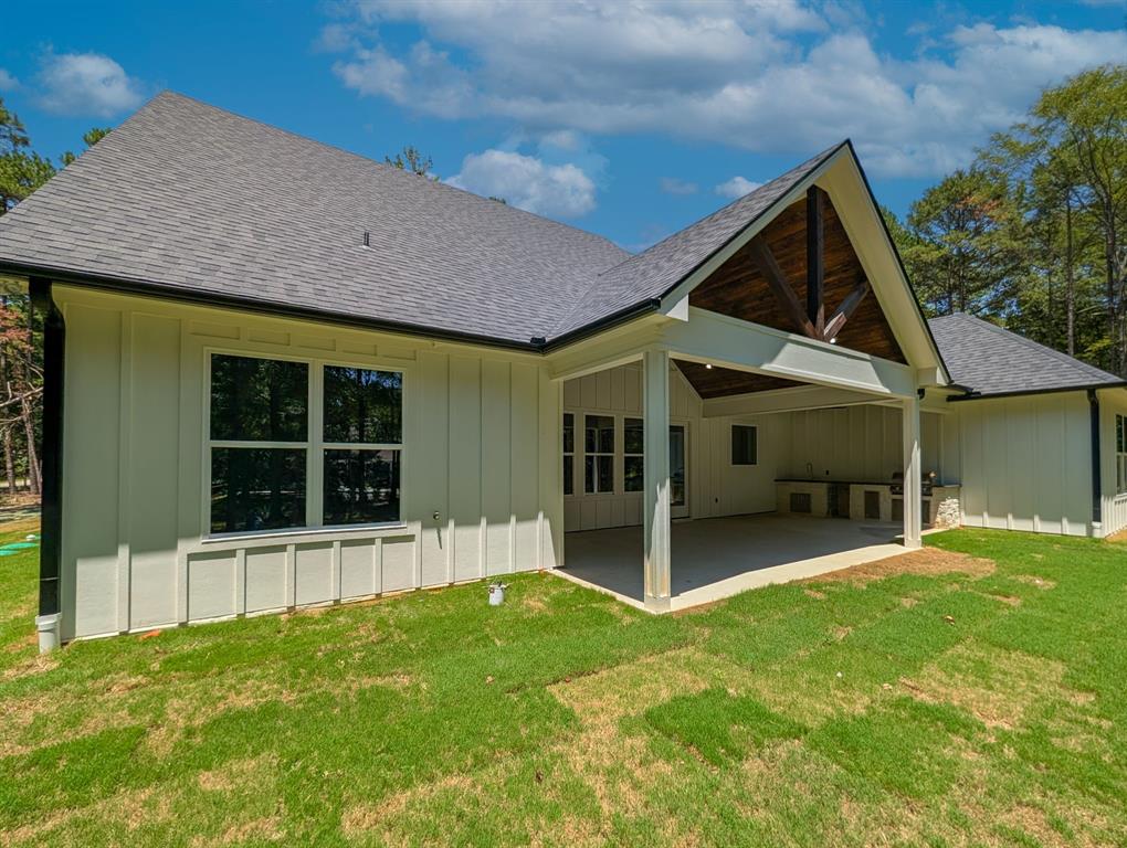 15337 Lakeside Drive Property Photo 40