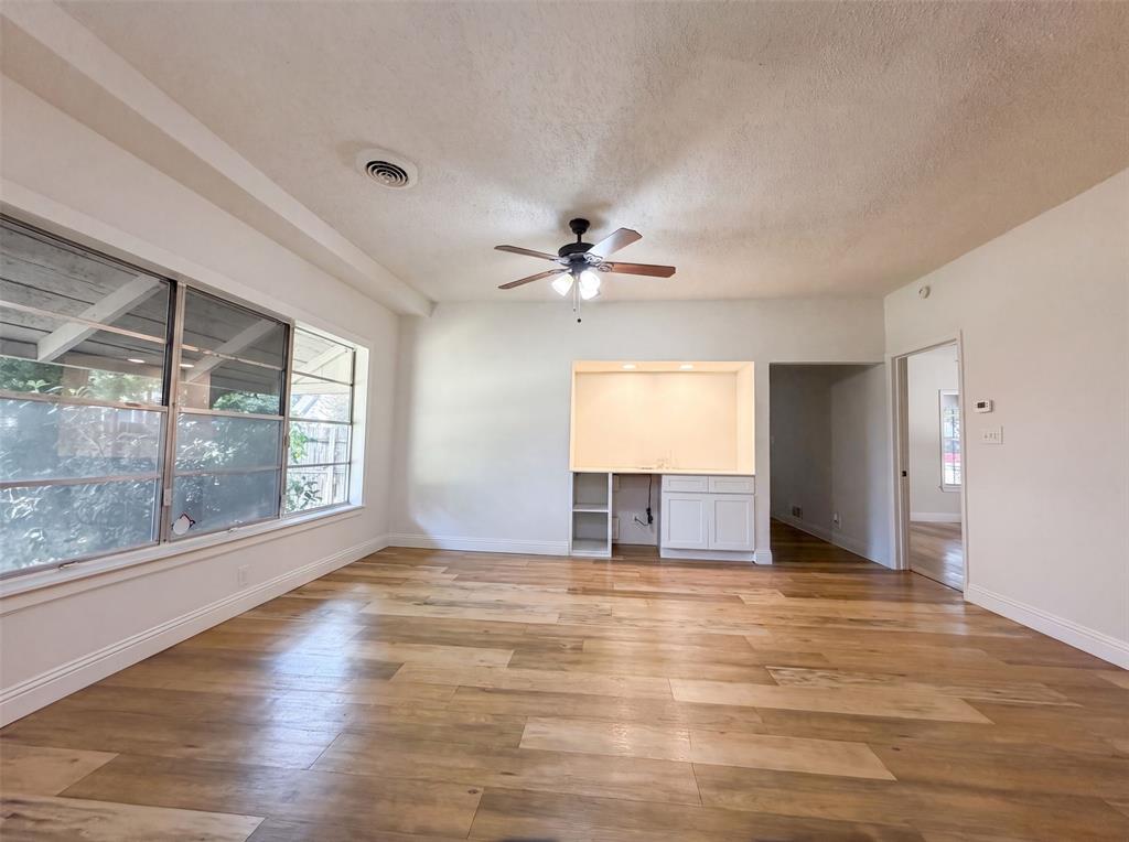 5124 Norma Street Property Photo 6